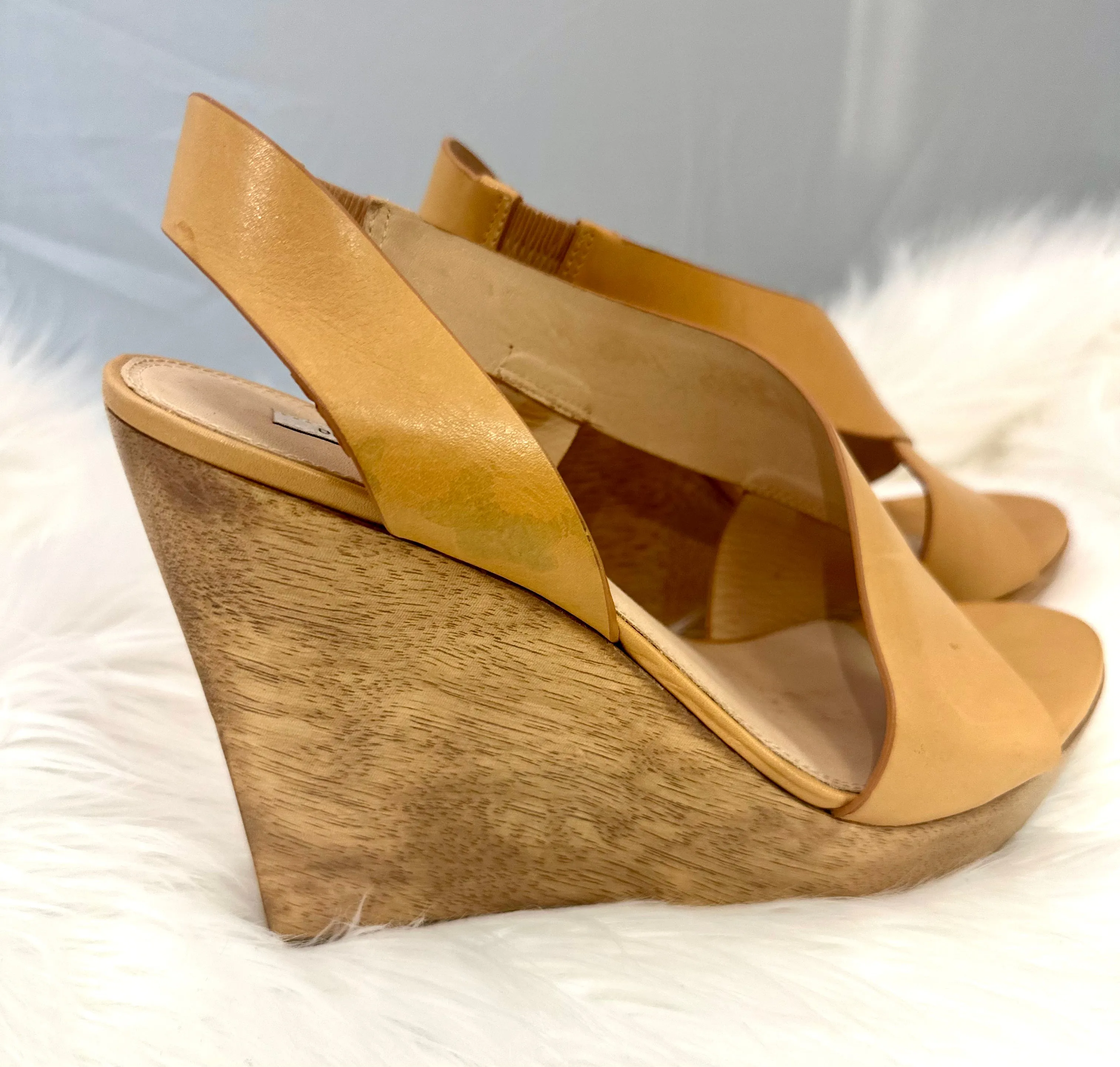 DIANE VON FURSTENBERG PLATFORM SHOES