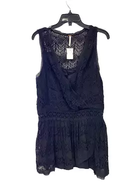 Dress Casual Short By Free People  Size: S