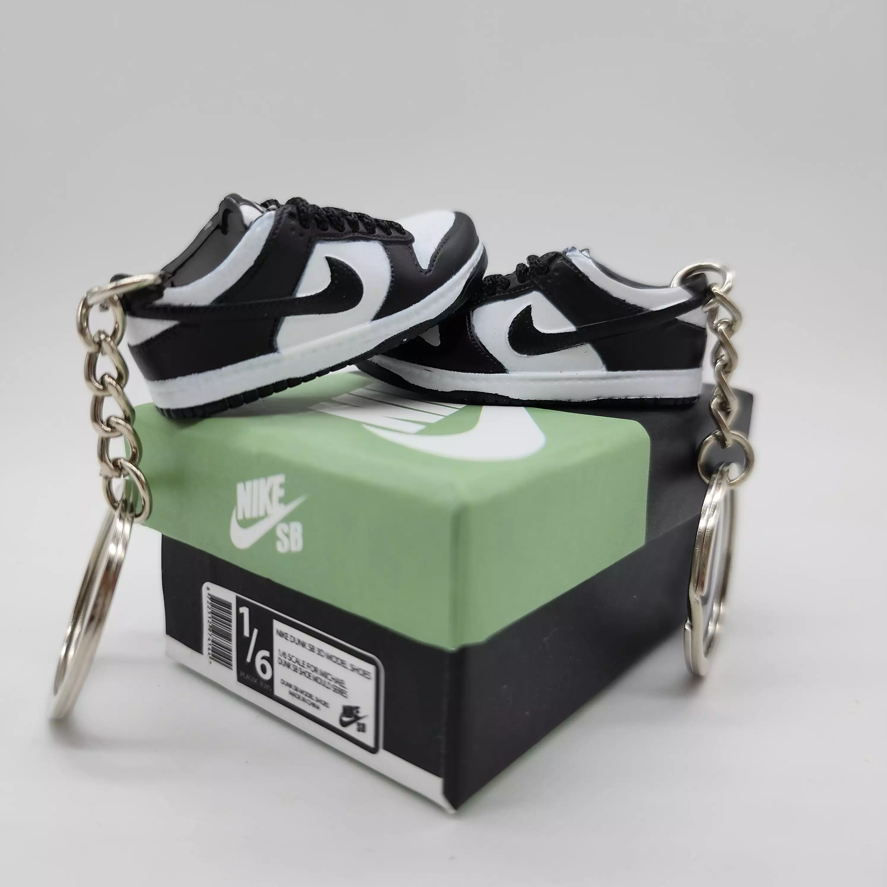 Mini Sneaker Keyring- Dunk (Black/White)