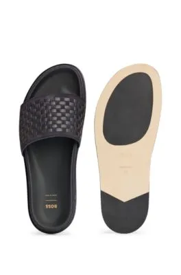 Mixed-leather slides with woven upper strap