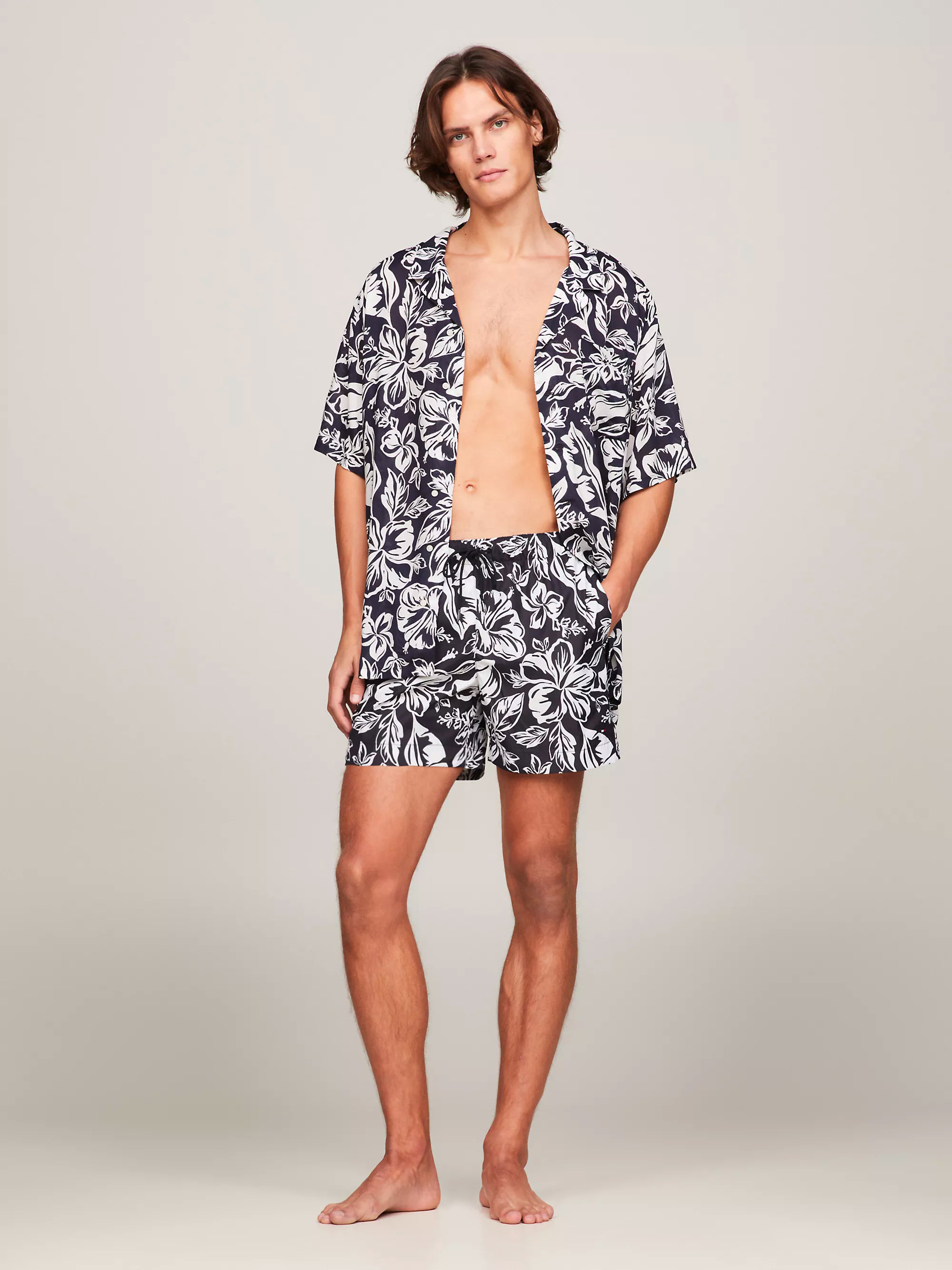 Tommy Hilfiger Mens Floral Print Mid Length Swim Shorts